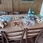 Alojamento de Acomodação e Pequeno-almoço La Nuova Tinara Galbiate