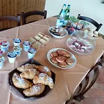 La Nuova Tinara Alojamento de Acomodação e Pequeno-almoço Galbiate