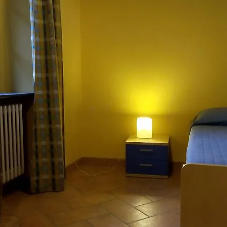 La Nuova Tinara Oda ve Kahvaltı Galbiate