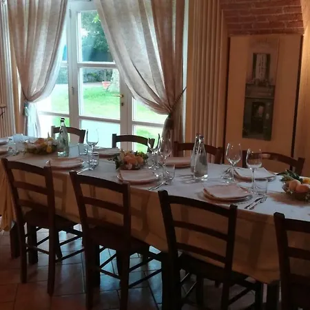 La Nuova Tinara Oda ve Kahvaltı