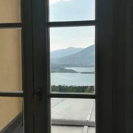 La Nuova Tinara Oda ve Kahvaltı *